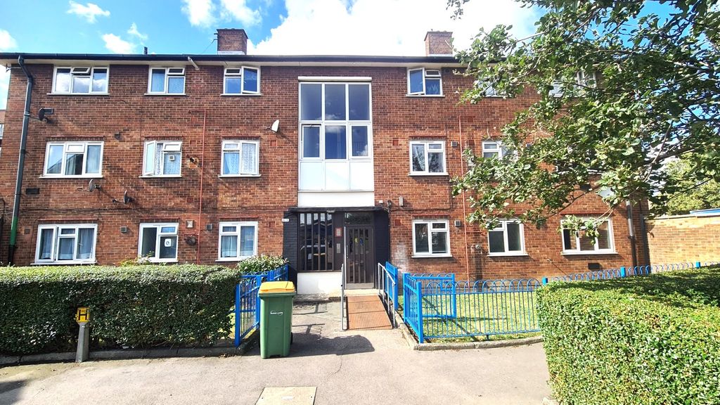 Property photo 1 of 11