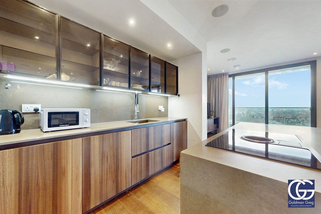 Property photo 1 of 25