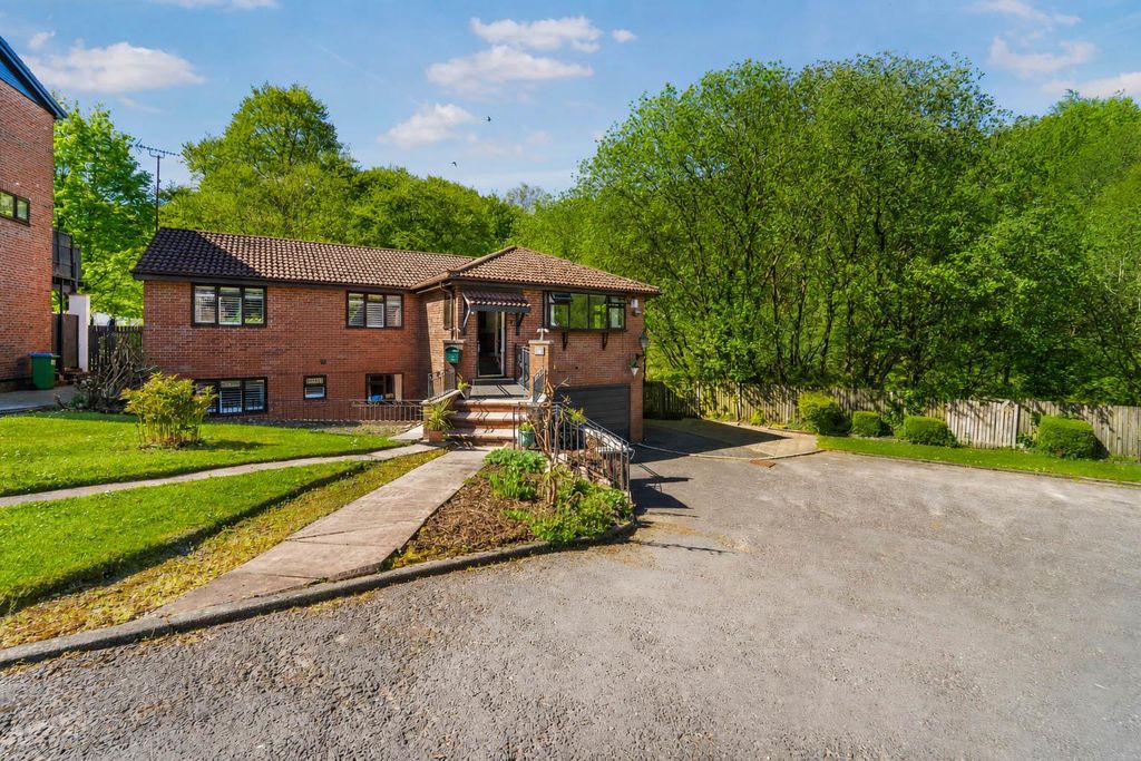 Property photo 1 of 60 57.Jpg