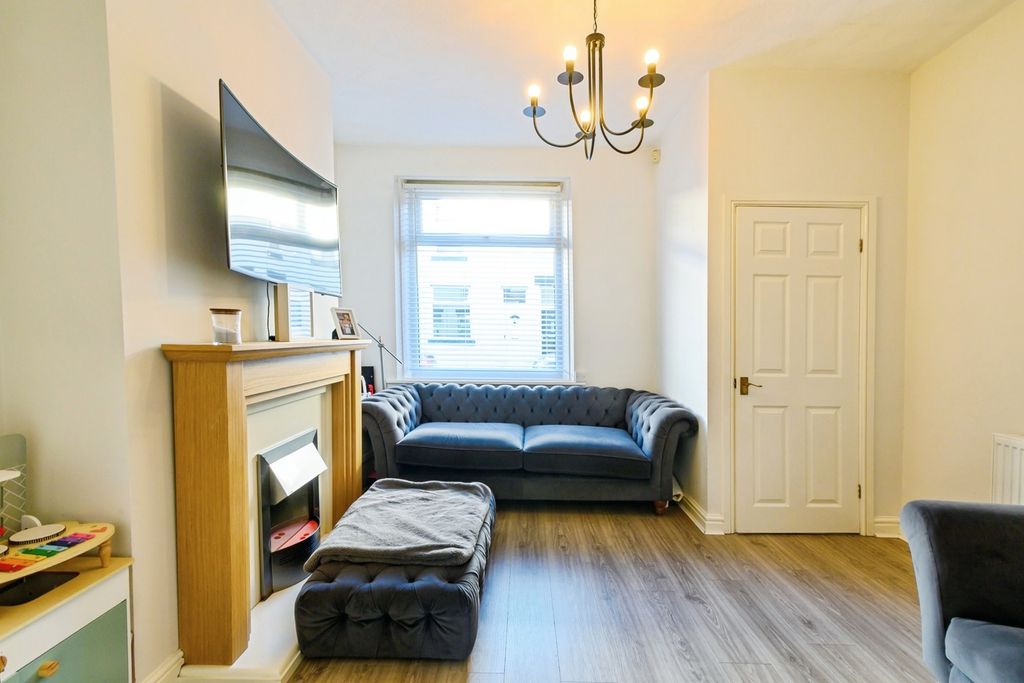 Property photo 2 of 8 Living Room