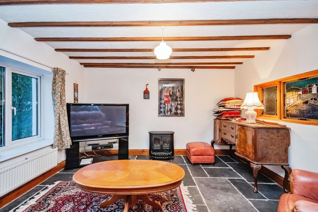 Property photo 3 of 18 Photography