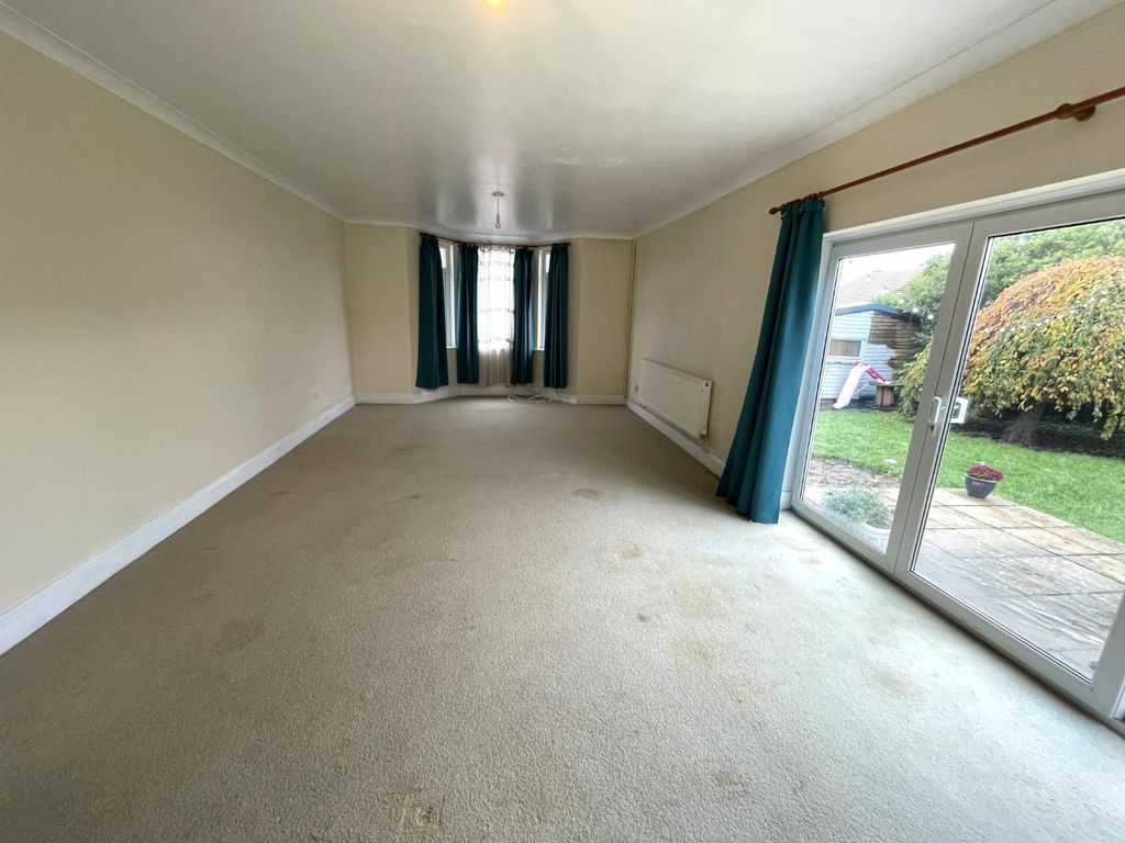Property photo 2 of 10 Living Dining Room.Jpeg