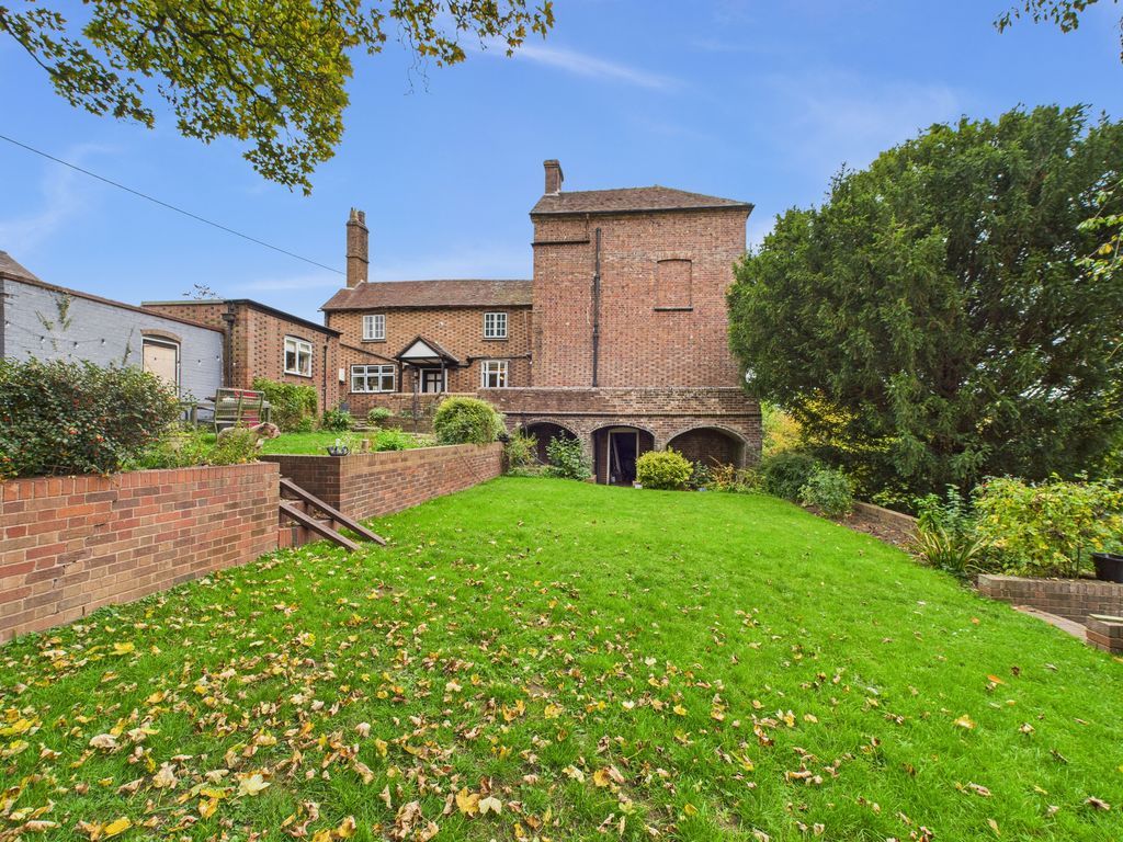 Property photo 1 of 22 Photo 16