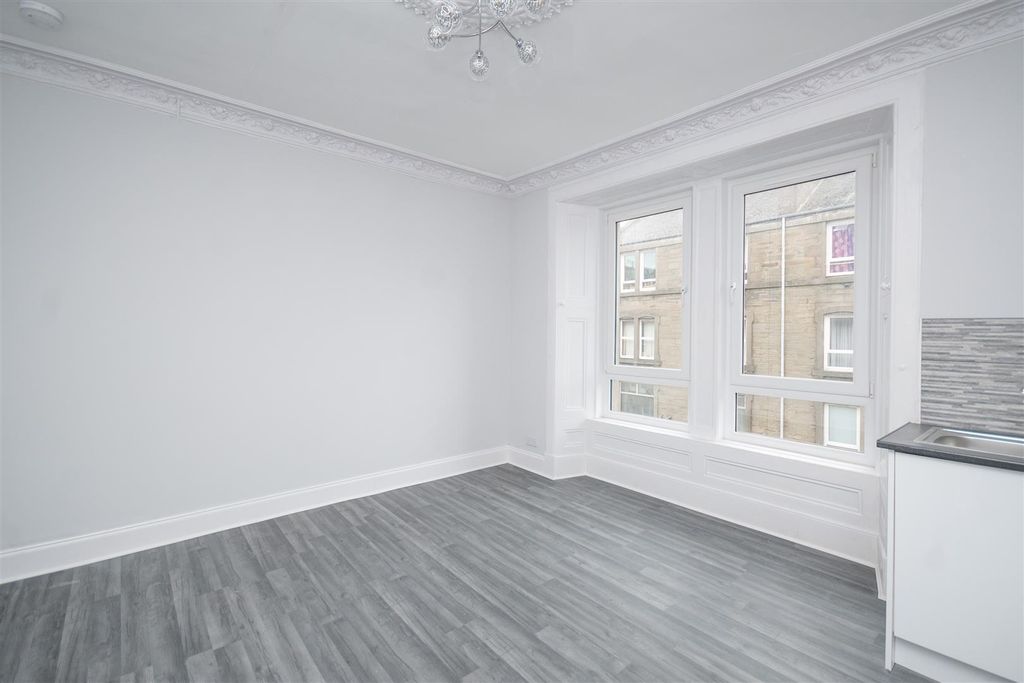 Property photo 3 of 12 3.Jpg