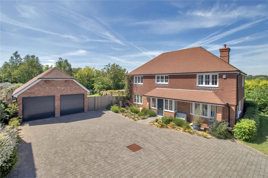 Property photo 1 of 14 Vere Meadows
