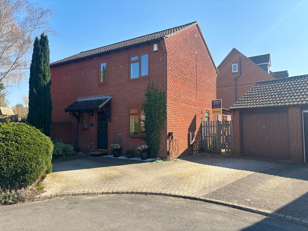 Property photo 2 of 14 Image00001