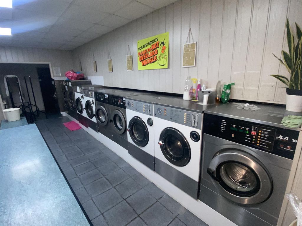 Property photo 2 of 7 Photo 1