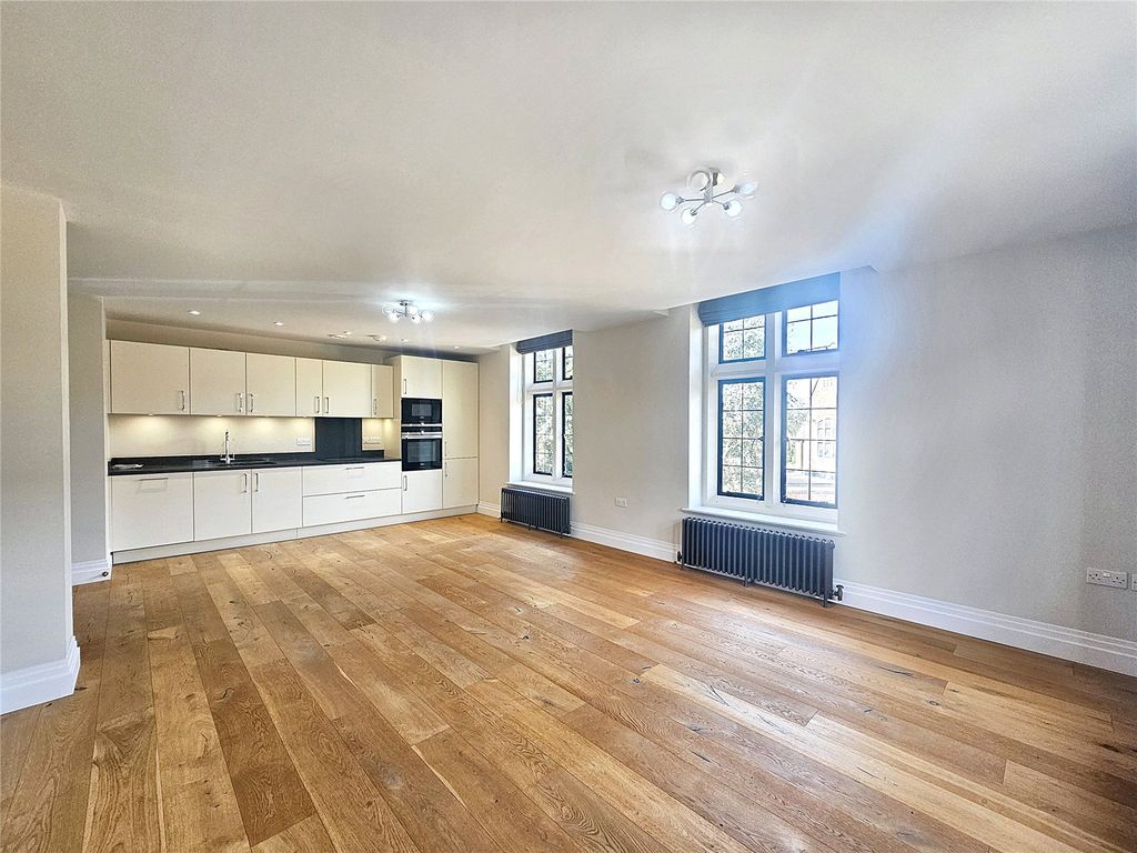 Property photo 3 of 14 Picture No. 06