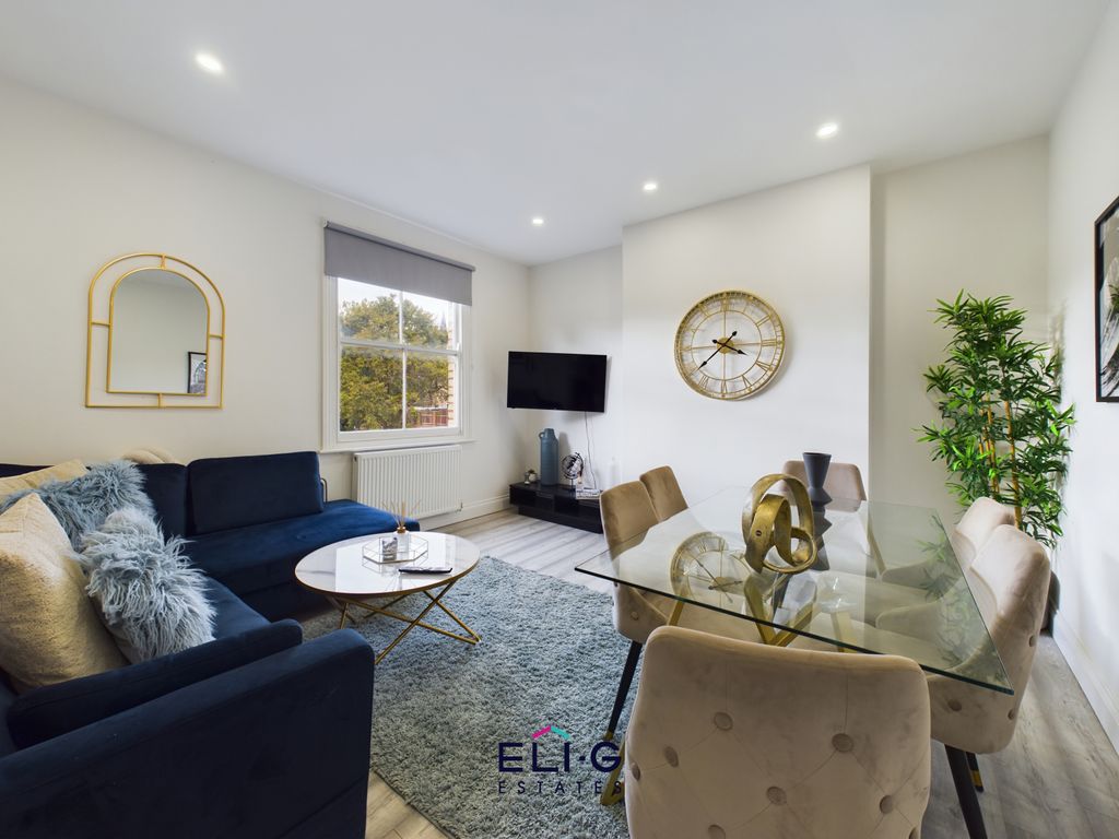 Property photo 1 of 11 Four Bedroom First &amp; Second Floor Maisonette