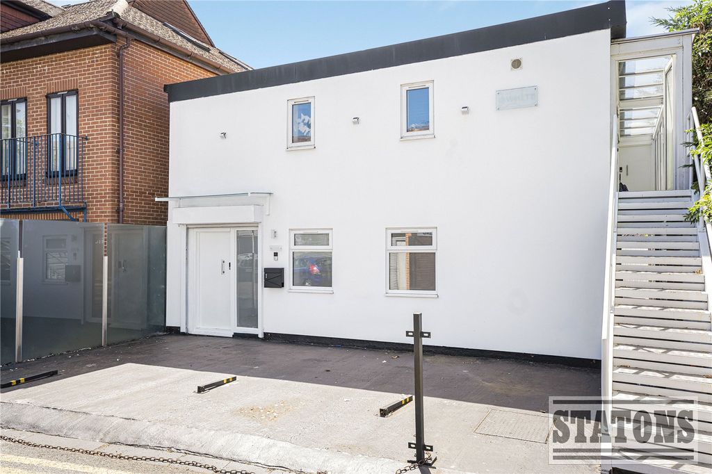 Property photo 1 of 11 Picture No. 13
