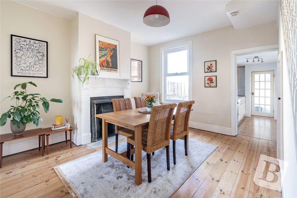 Property photo 3 of 20 Picture No. 16