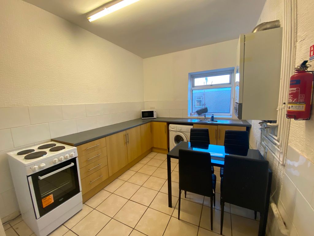 Property photo 3 of 26