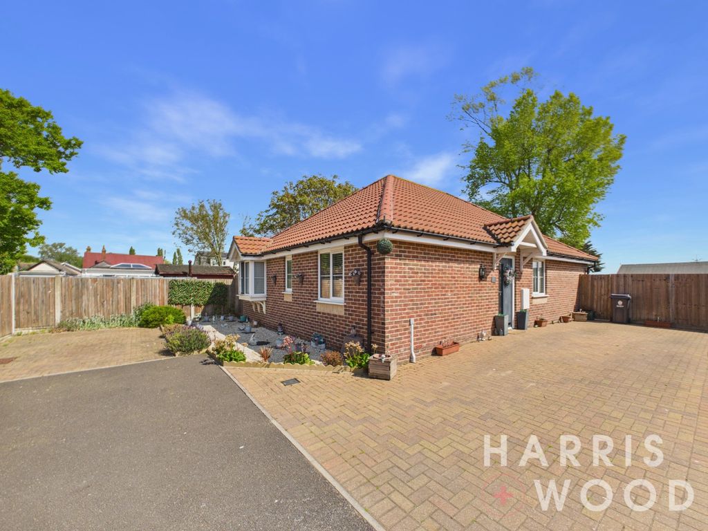 Property photo 1 of 18 5122601