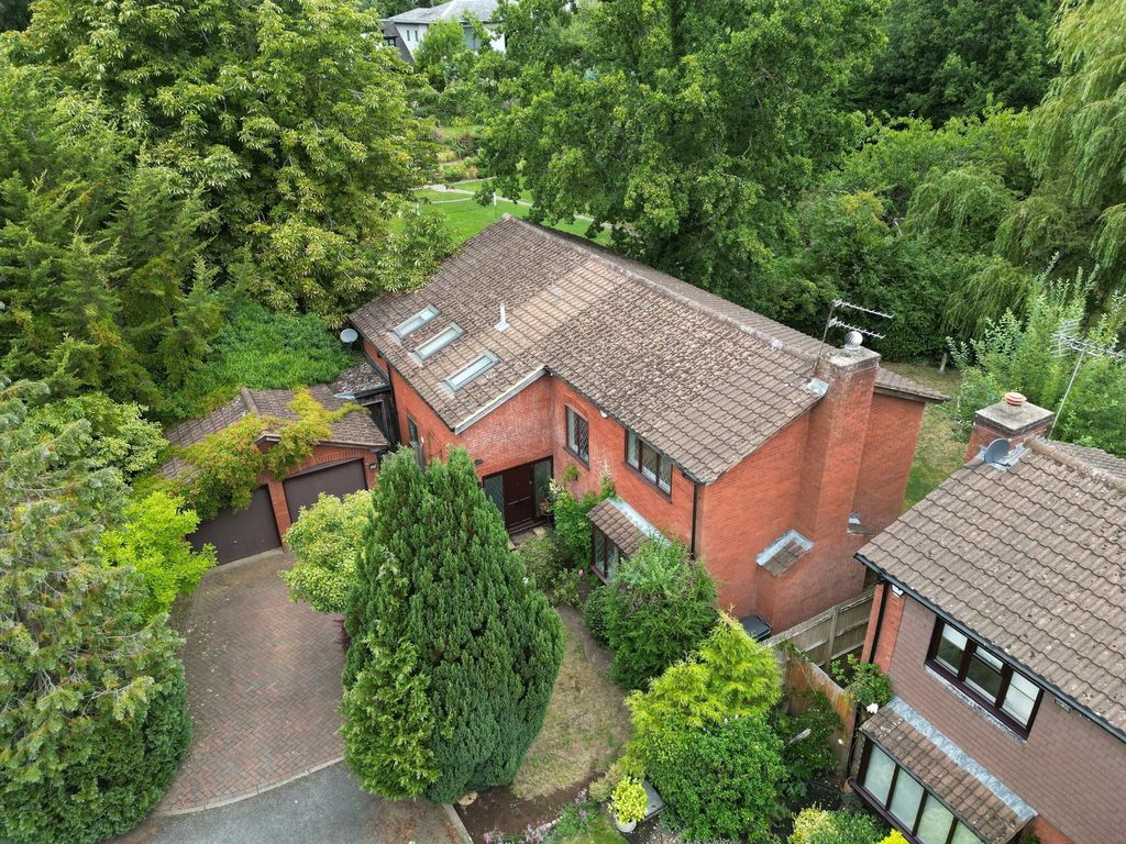 Property photo 1 of 17