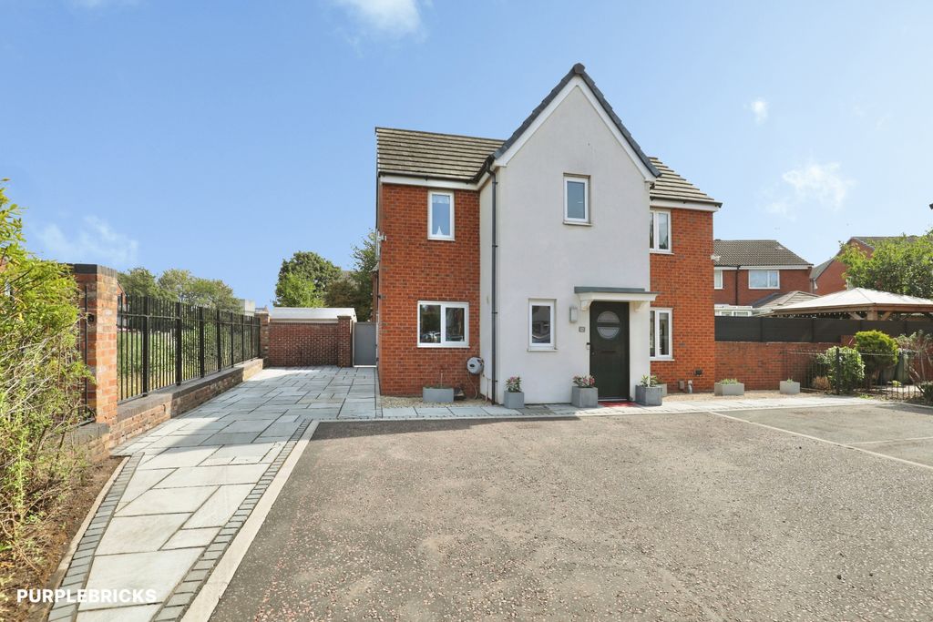 Property photo 1 of 25