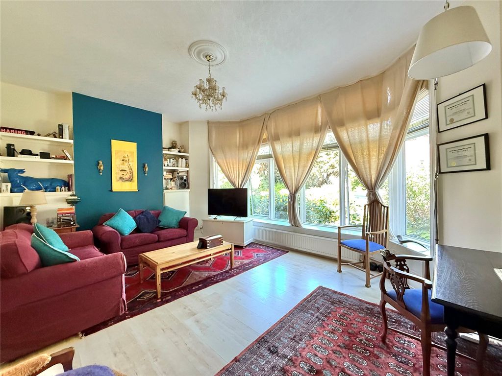 Property photo 2 of 14 Picture No. 08