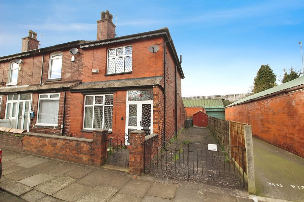 Property photo 1 of 12 Front External