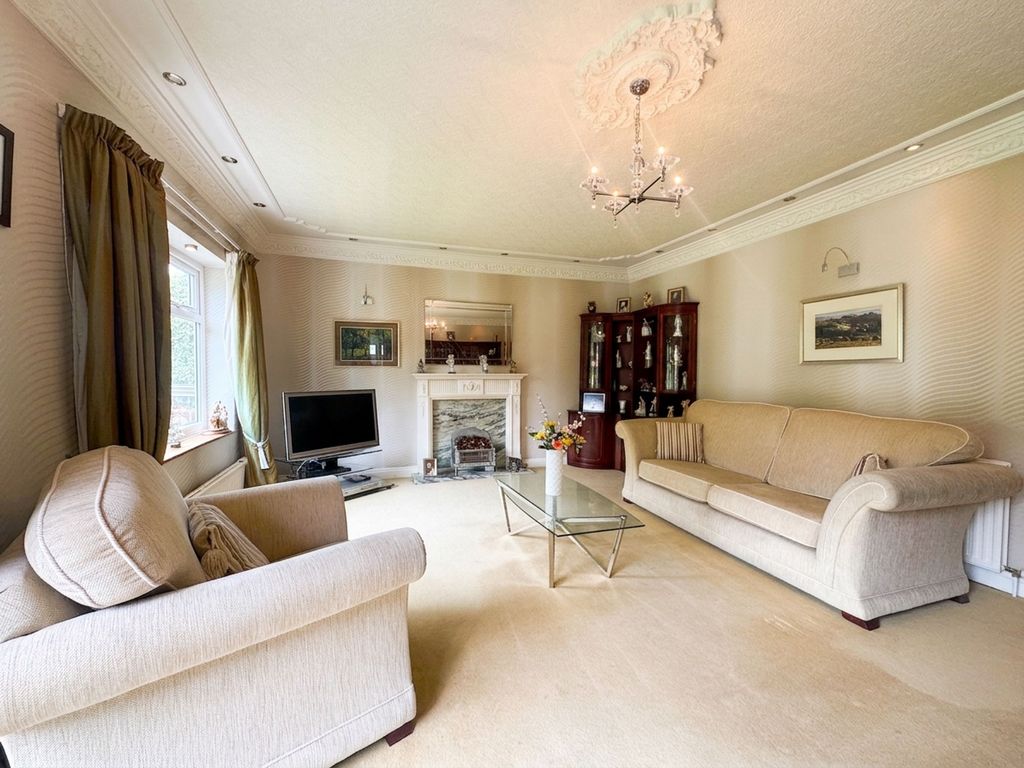 Property photo 3 of 43
