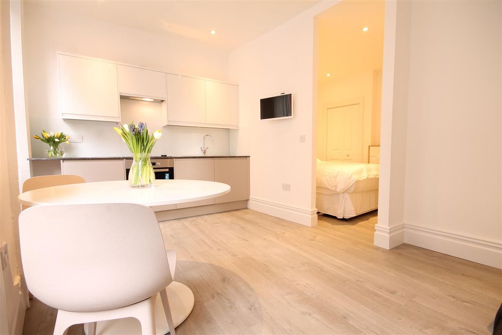 Property photo 3 of 10 3.Jpg