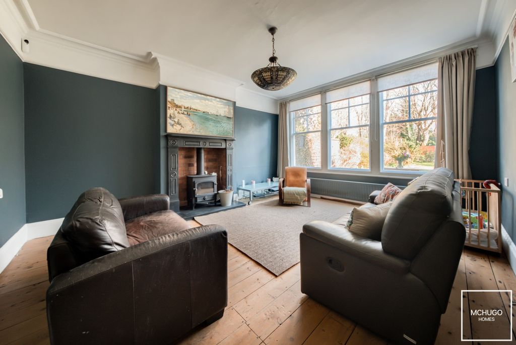 Property photo 3 of 19 Xt5A2170-Hdr(3)