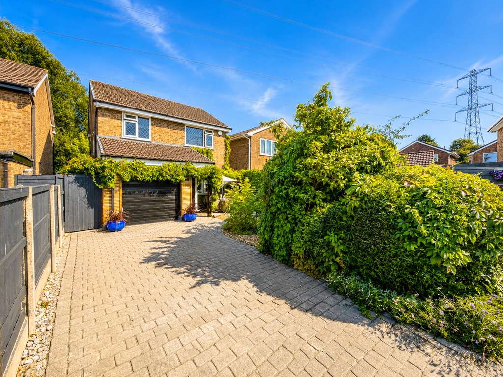Property photo 1 of 53