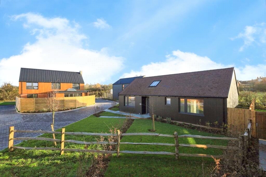 Property photo 2 of 13 Picture No. 02