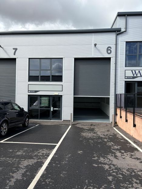 Property photo 1 of 2