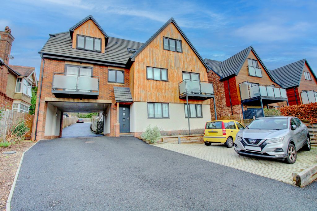 Property photo 1 of 11 Picture No. 09