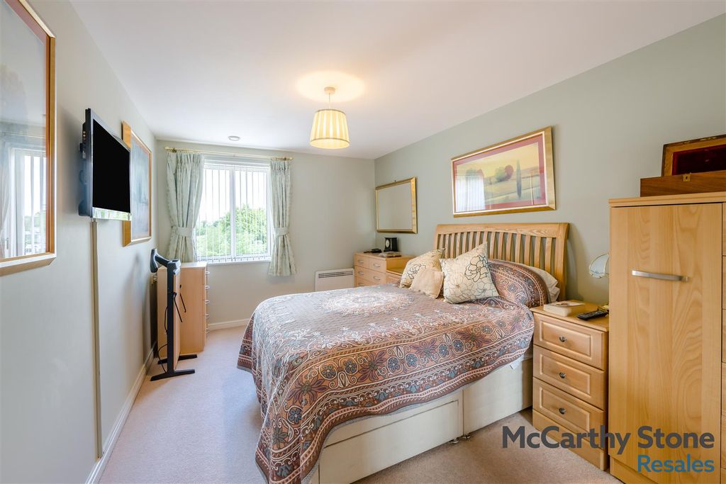Additional image 7 of 2 bed flat for saleNorth Gate Court, Shortmead Street, Biggleswade SG18