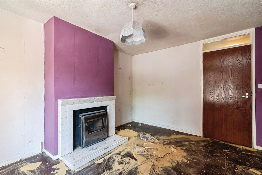 Property photo 3 of 13