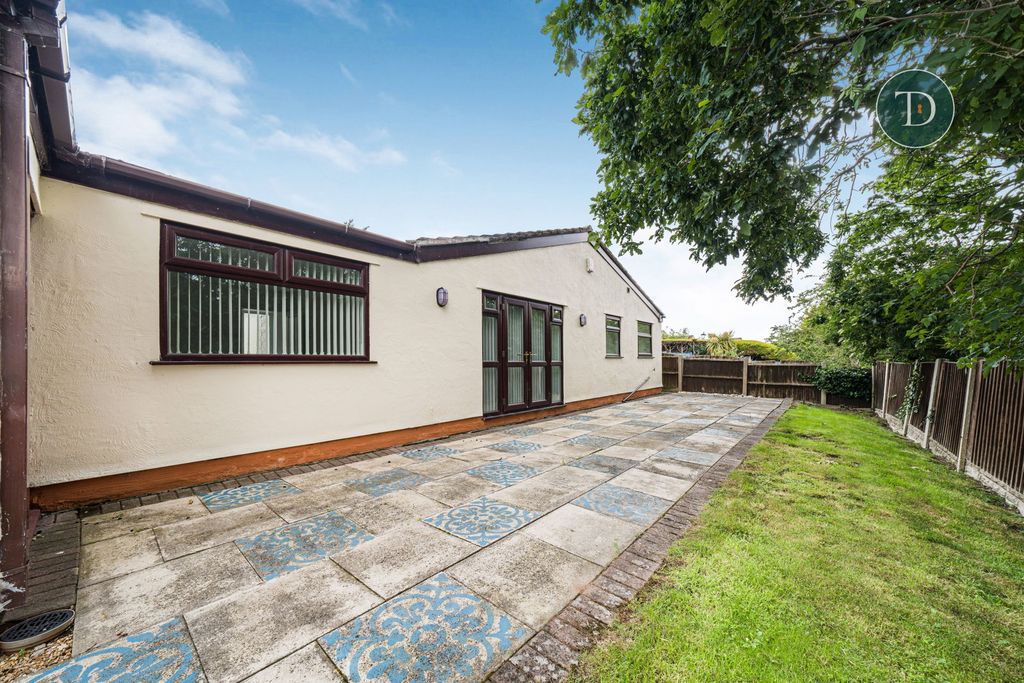 Property photo 2 of 30