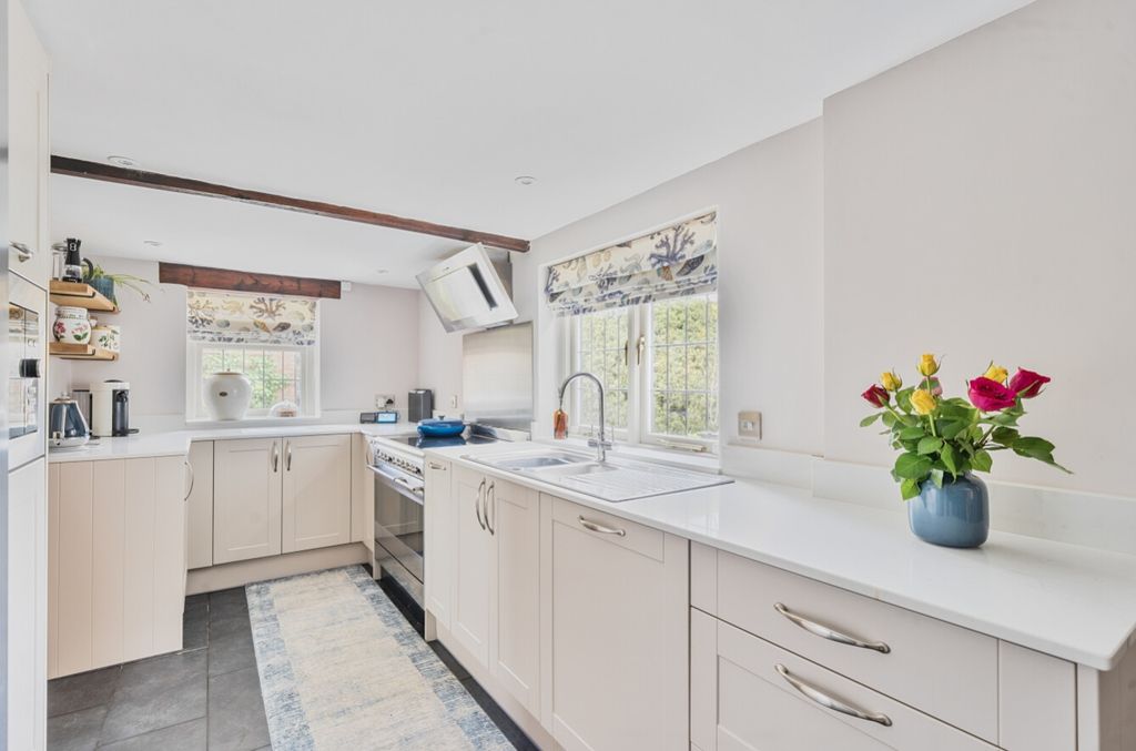 Property photo 3 of 23 1278529 (5)