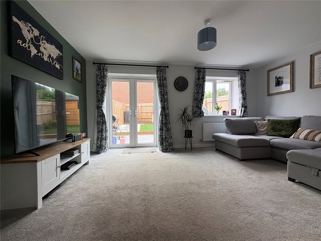 Property photo 2 of 26 Picture No. 44