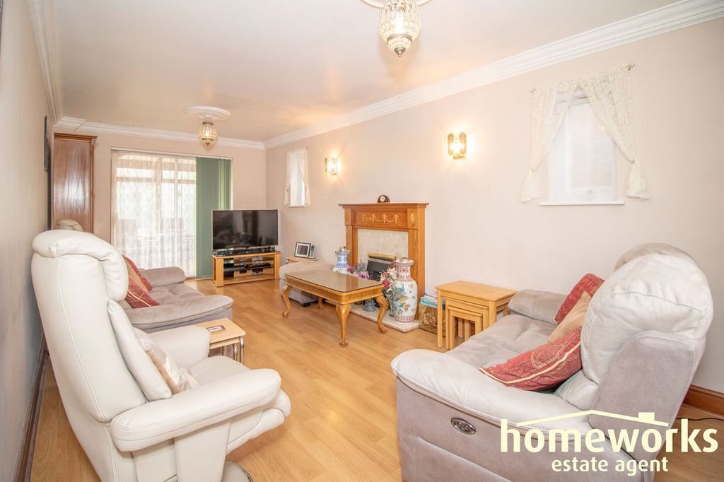 Property photo 2 of 15