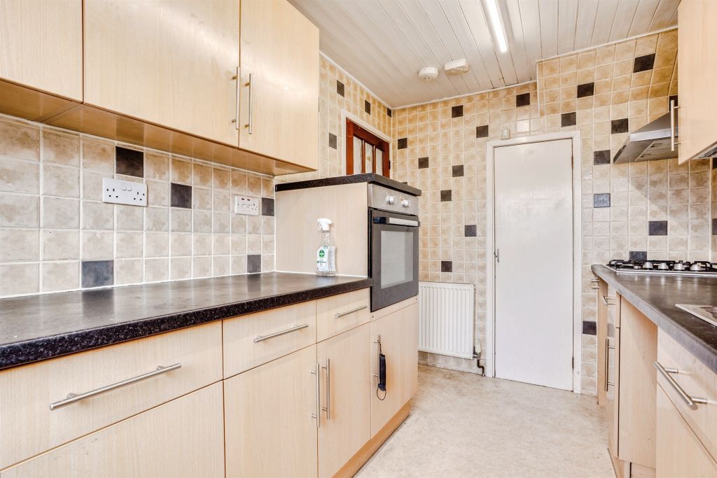 Property photo 2 of 16