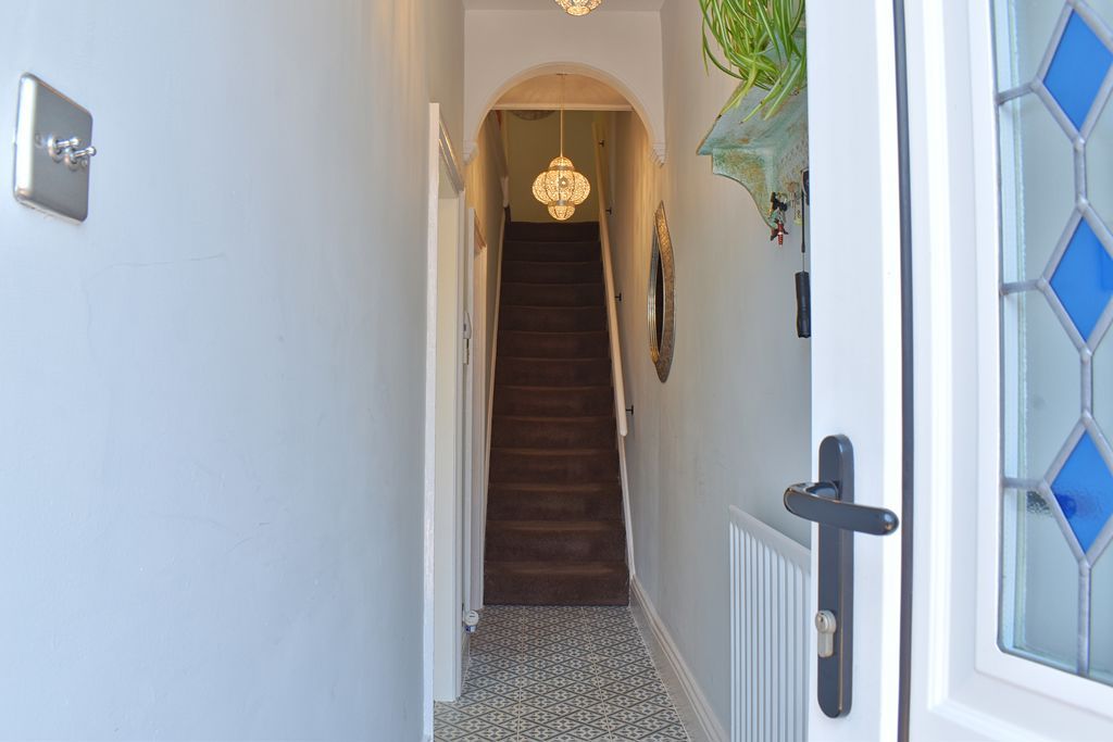 Property photo 3 of 17 Photo 8