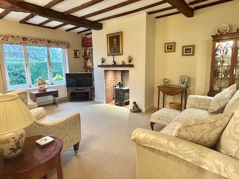 Property photo 3 of 26 Lounge