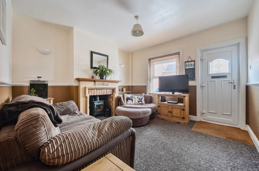 Property photo 2 of 14 1327370-3-6880F13...
