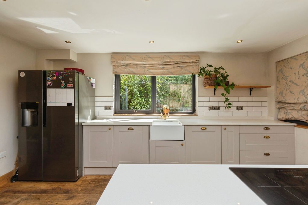 Property photo 1 of 20 Kitchen / Dining Room
