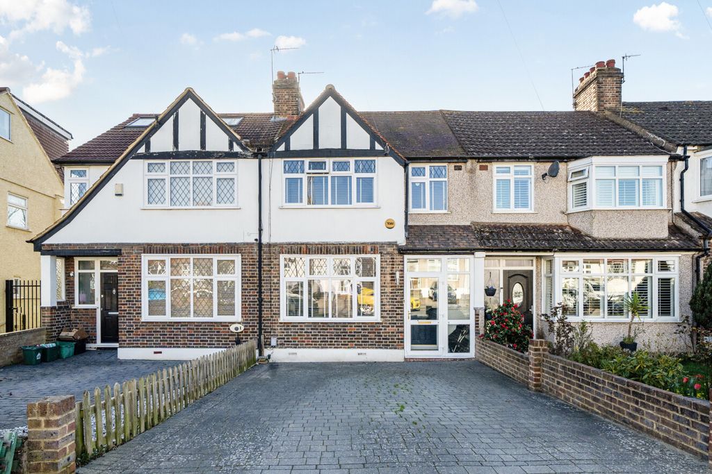 Property photo 1 of 17 1430823-3-69B9736...