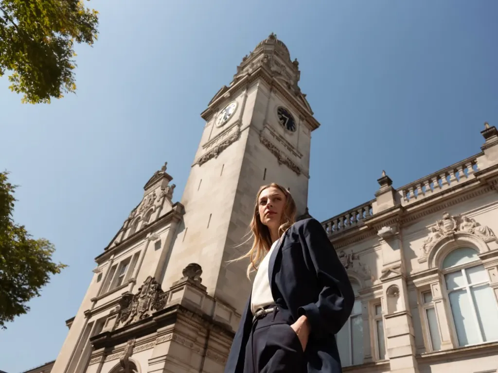 Property photo 1 of 21