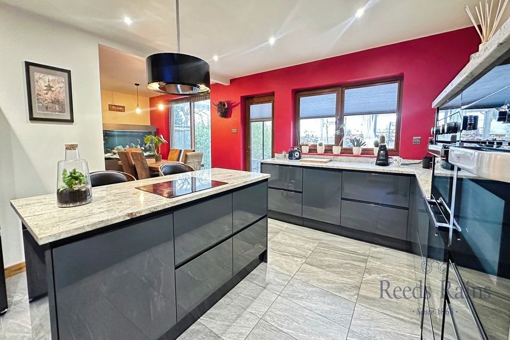 Property photo 3 of 25 Kitchen Dining