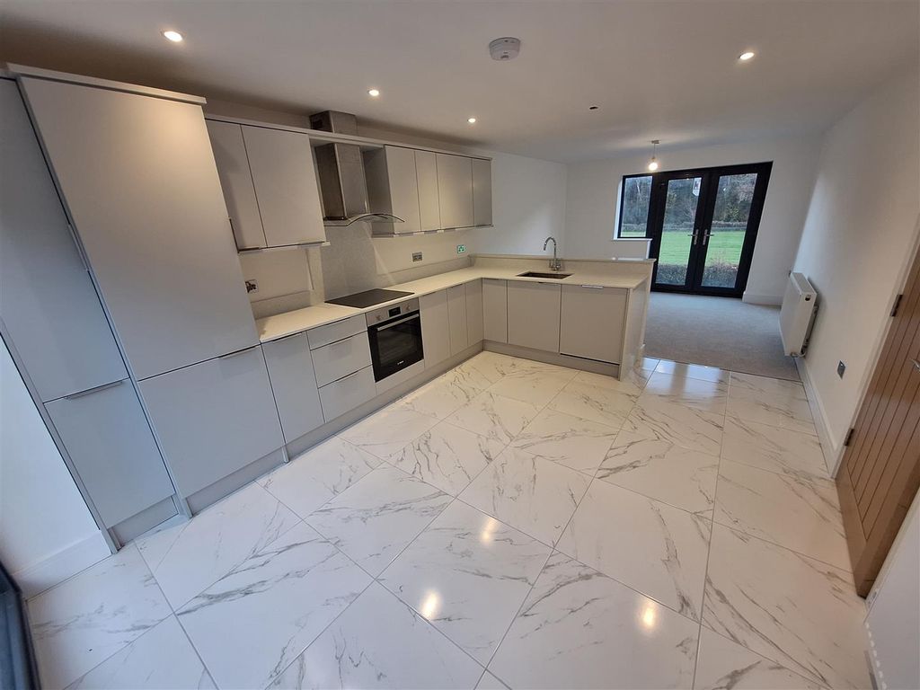 Property photo 2 of 19 20251204_145737.Jpg