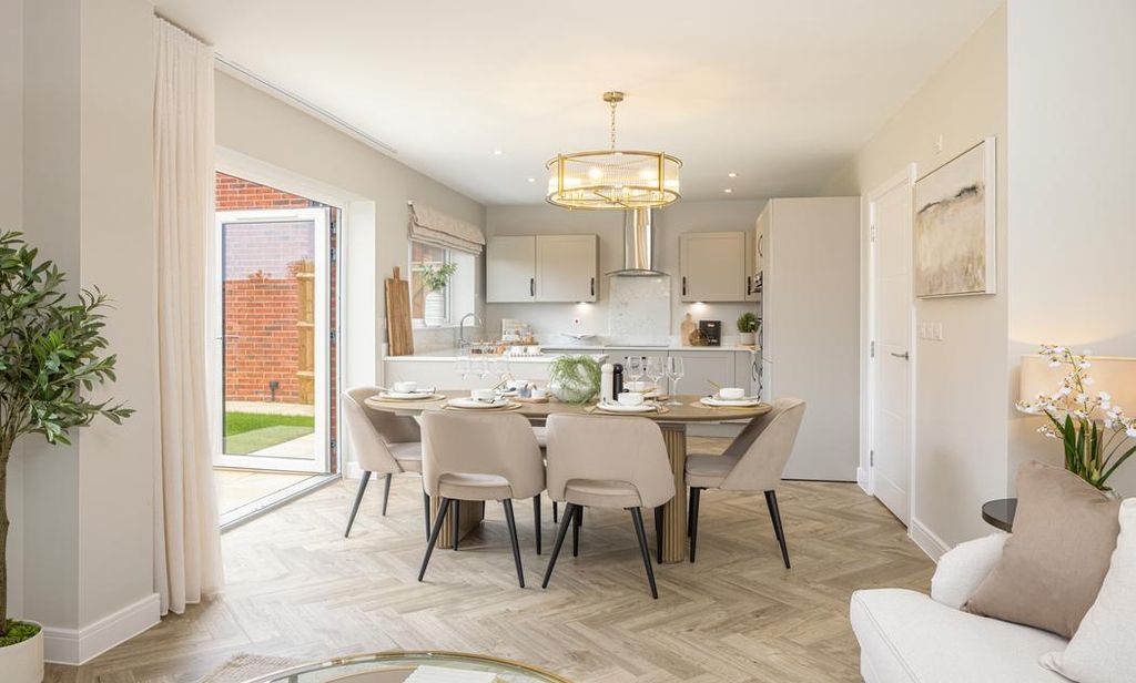 Property photo 3 of 8 Dandara - Zoopla -