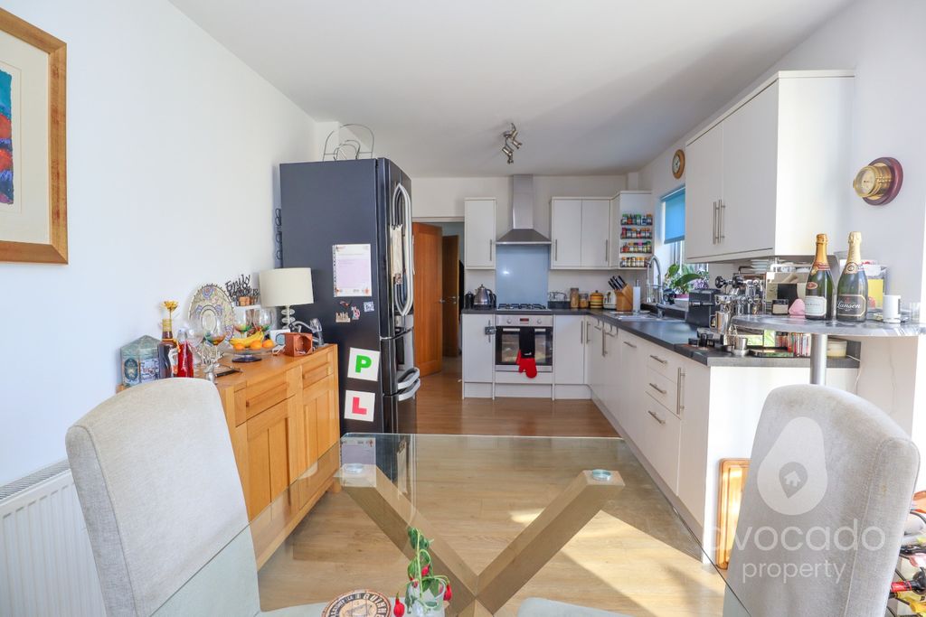 Property photo 3 of 14 5201965
