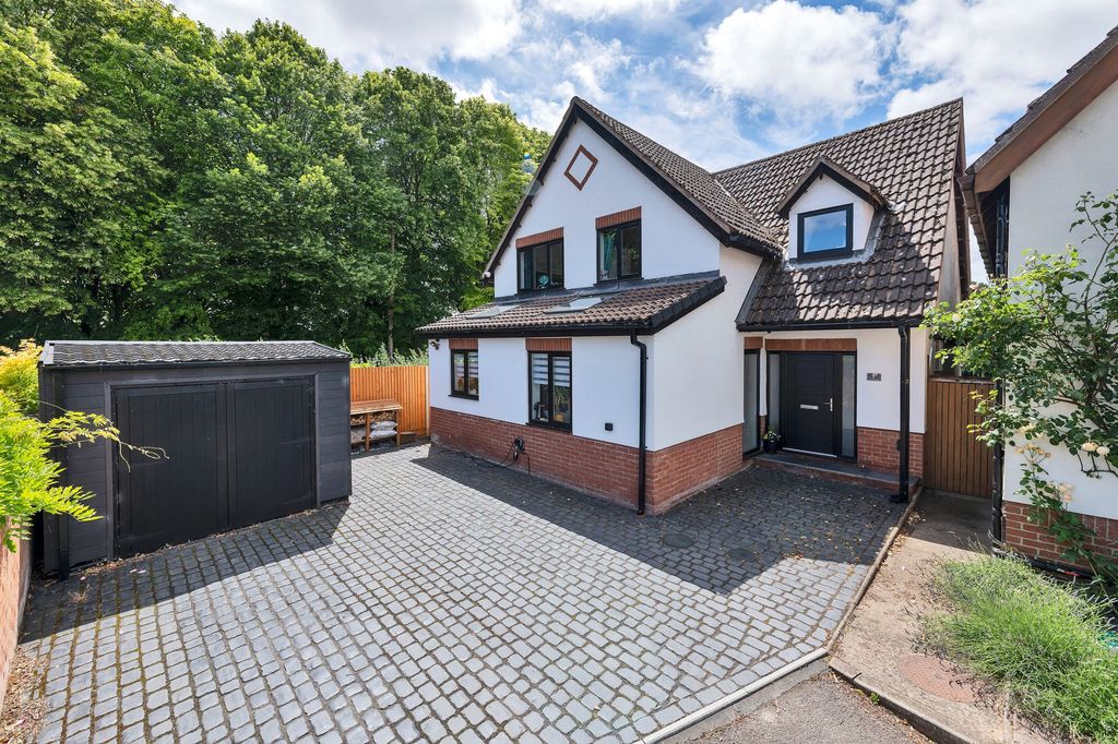 Property photo 1 of 22