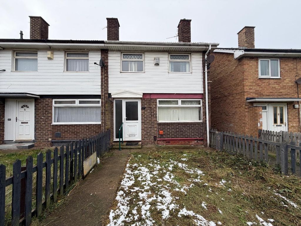 Property photo 1 of 11 Front