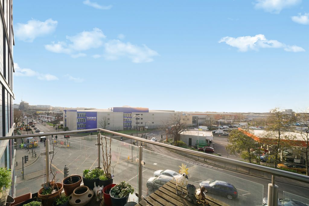 Property photo 2 of 14 Gallery