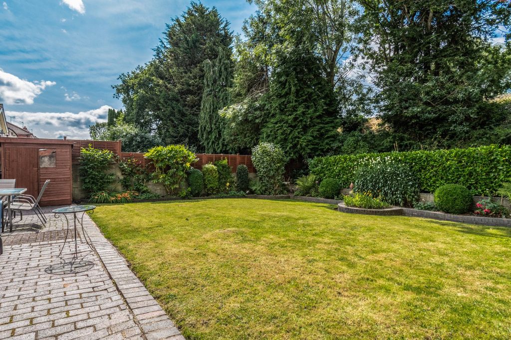 Property photo 2 of 18 Picture No. 22