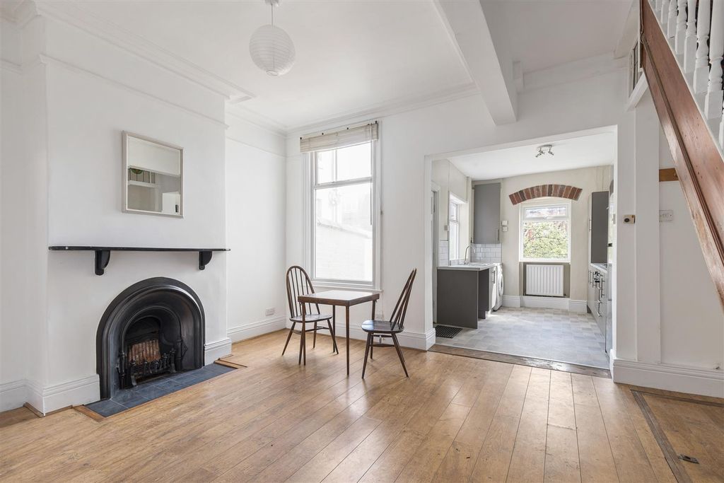 Property photo 3 of 17 Untitled (15 Of 17).Jpg